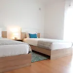 Villa Bright And Spacious With Patio And Bbq Serra d'El-Rei