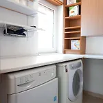 Villa Bright And Spacious With Patio And Bbq