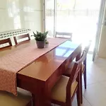 Villa Bright And Spacious With Patio And Bbq