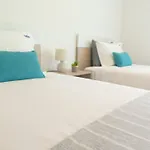 Bright And Spacious With Patio And Bbq Villa