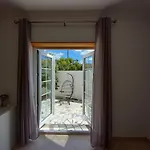 Bright And Spacious With Patio And Bbq Villa *