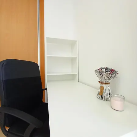 Bright And Spacious With Patio And Bbq Vila