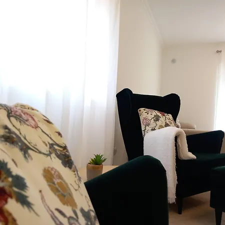 Bright And Spacious With Patio And Bbq Vila *