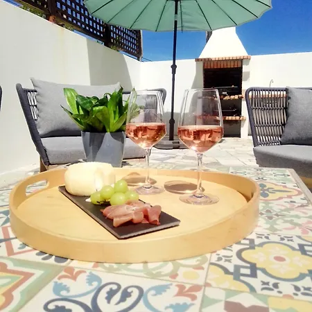 Bright And Spacious With Patio And Bbq Vila Serra d'El-Rei