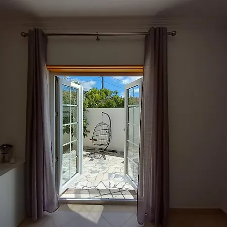 Bright And Spacious With Patio And Bbq Vila *